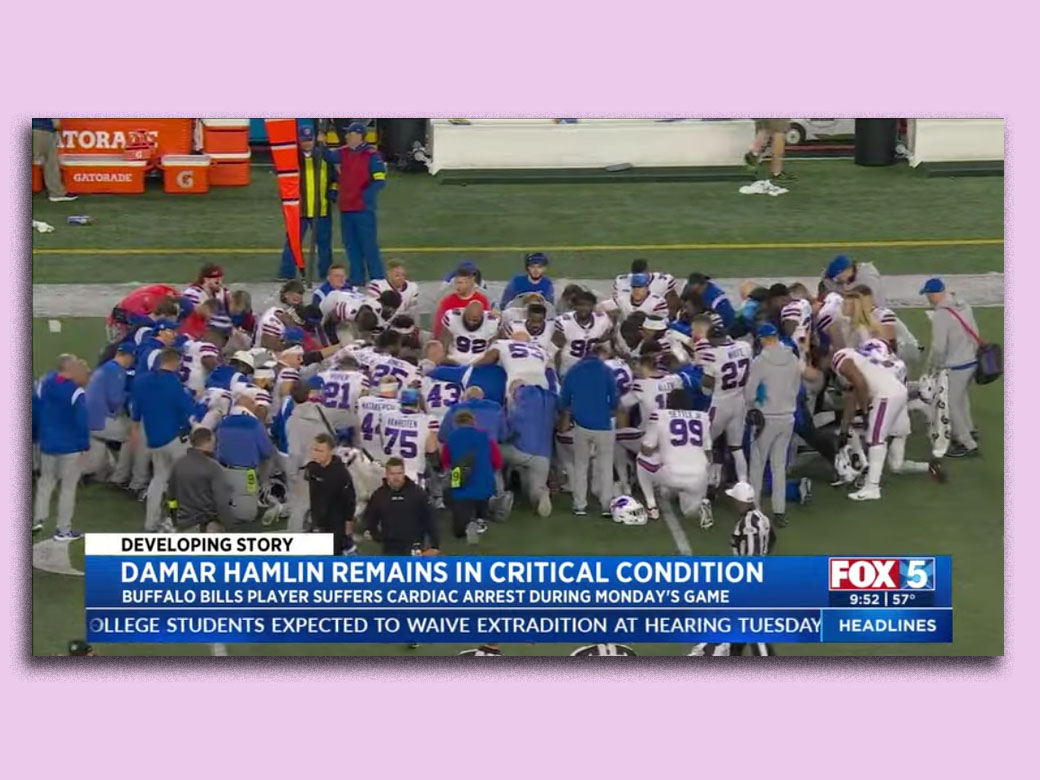 Damar Hamlin, Membuat 2 Team Football Berdoa Bersama